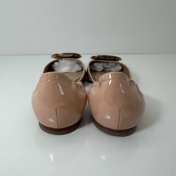 Roger Vivier Nude Flats with Gold Accent - Picture 4 of 8